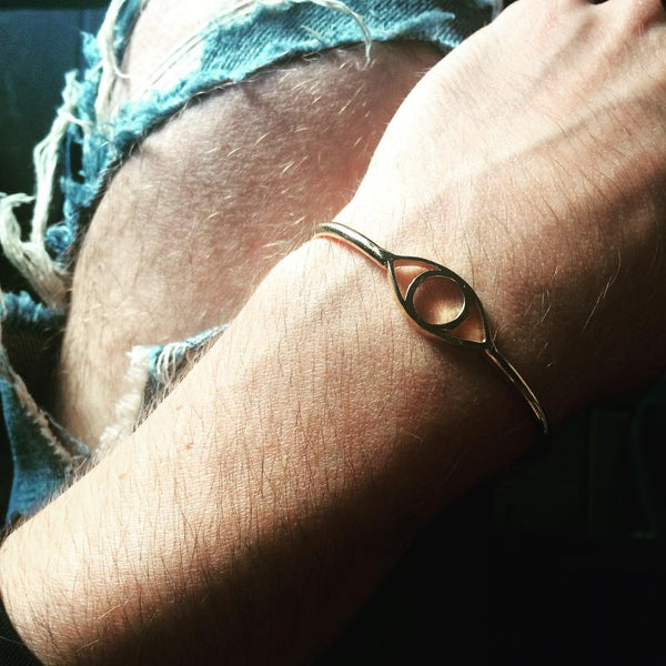 Pulsera Oculus en oro.