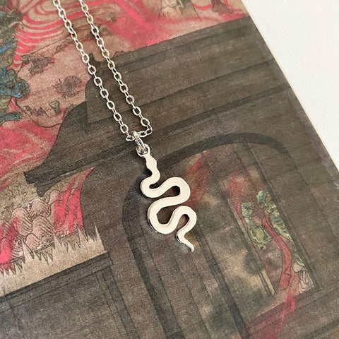 Collar Serpiente en plata.