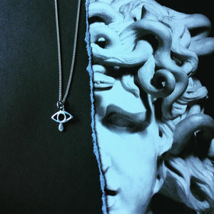 Collar Lacrima en plata.
