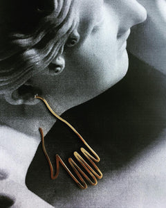 Aretes Quiromancia Linum en oro.